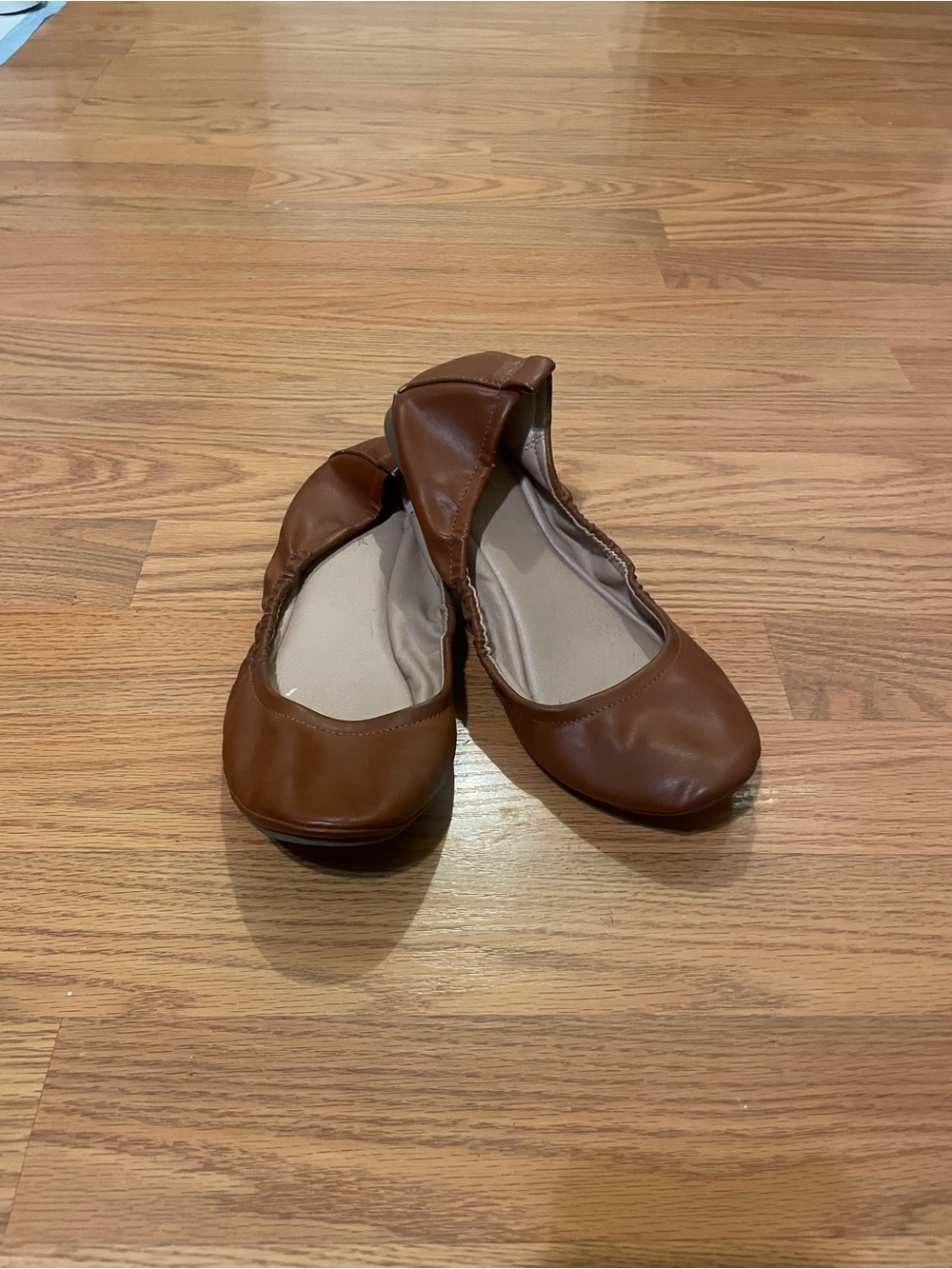 Universal Thread Women's Brown Ballet Flats - Comfortable Foldable Slip-O